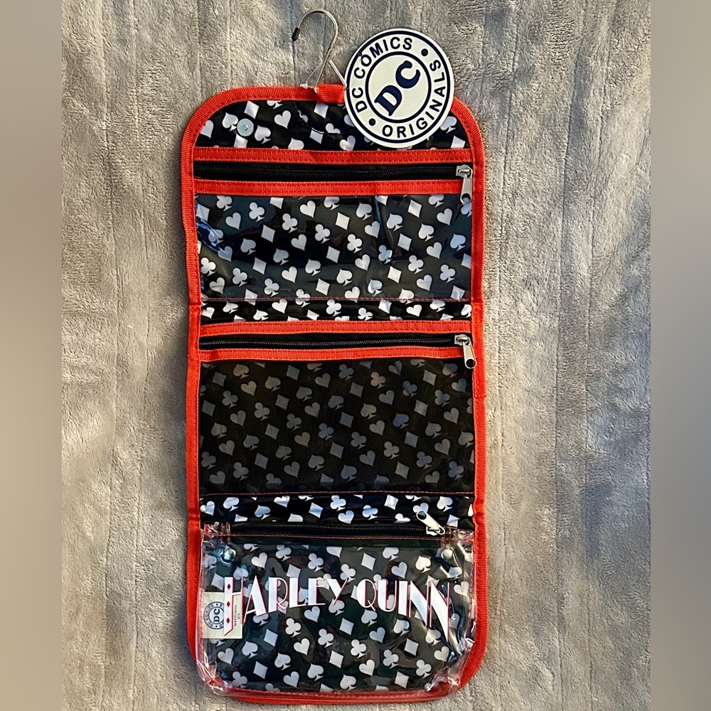 Bioworld Harley Quinn Black and Red Cosmetic Case